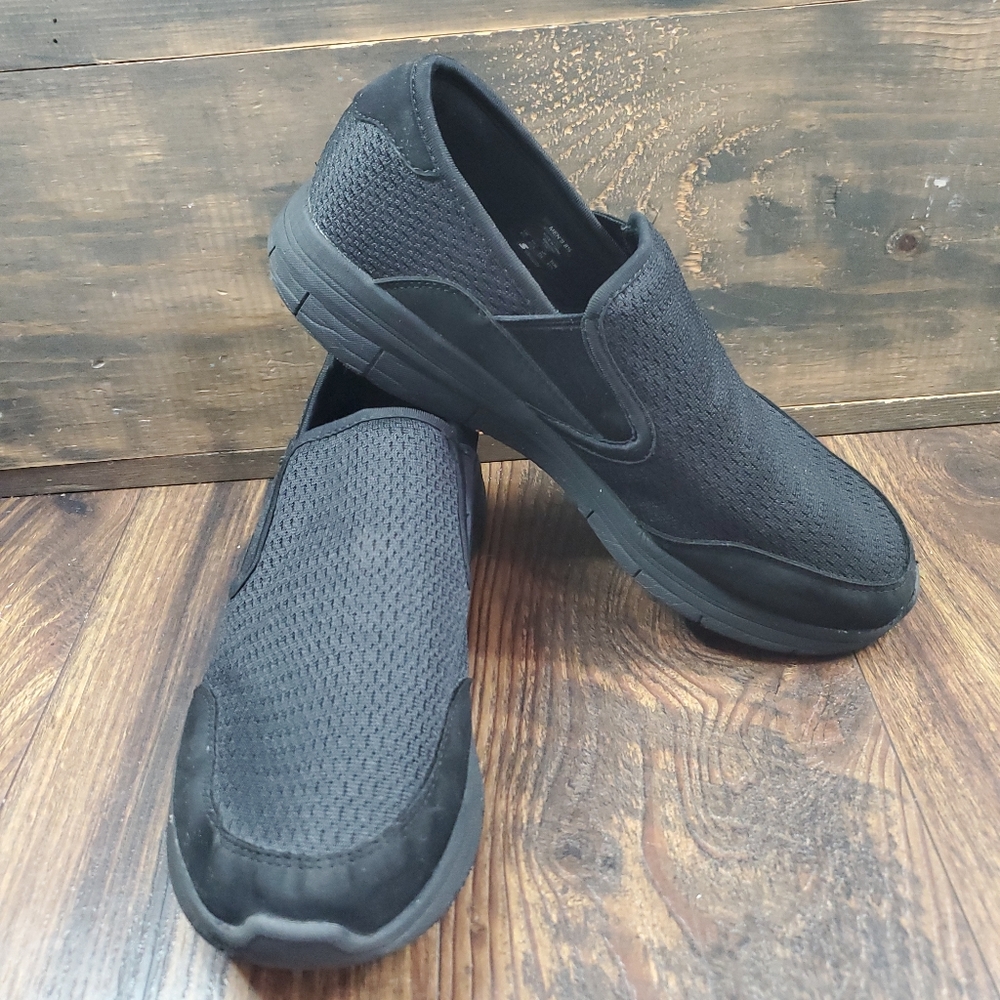 Skechers Sport Relaxed Fit Memory Foam Black Slip On Mesh Shoes Mens Size 8.5